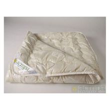 Одеяло облегченное из верблюжьей шерсти 100% (пл. 250 г кв.м)