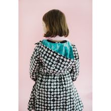 Leya.me Плащ черный в крупный горох (графика) STC-017