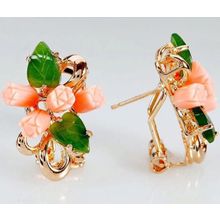 Серьги с кораллом и нефритом "4 розы 3 дуги"
