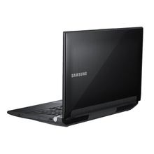 Samsung Samsung 700G7A (Core i7 2670QM 2200 Mhz 17.3" 1920x1080 8192Mb 2000Gb Blu-Ray Wi-Fi Bluetooth Win 7 HP 64)