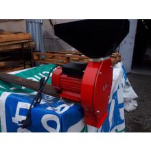 Зернодробилка BRAIT CM2500-G под зерно