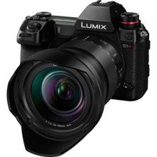 Цифровой фотоаппарат Panasonic Lumix DC-S1R Kit 24-105mm f 4 O.I.S. чёрный