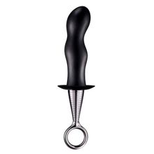 Dream Toys Чёрный изогнутый анальный плаг ANAL PLUG WITH PLATED HANDLE (черный с серебристым)