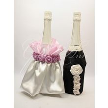 Украшение для свадебного шампанского Молодожены Gilliann GLS163