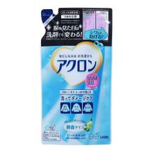 LION Acron Natural Soap Жидкое средство для стирки деликатных тканей с ароматом душистого мыла, сменка, 400 мл