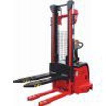 Самоходный штабелер Veni Triplex KMS 1500 5,8