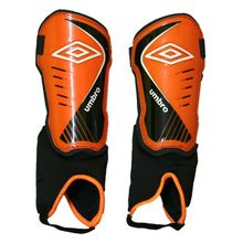 Щитки футбольные Umbro Stadia Guard