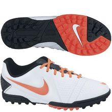 Шиповки Nike Ctr360 Libretto Iii Tf 525169-180 Sr