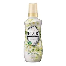 KAO Flair Fragrance White Bouquet Кондиционер для белья с антибактериальным эффектом и ароматом белых цветов, 540 мл