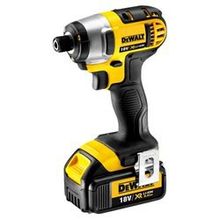 Аккумуляторная дрель-шуруповерт DeWalt DCF 885 L2
