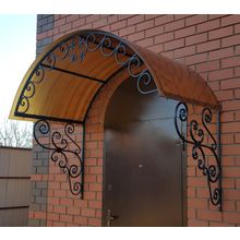козырек над крыльцом