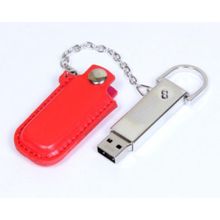 Кожаная флешка с застежкой красного цвета