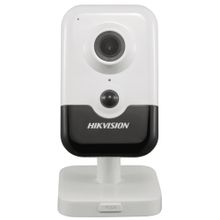 Камера Hikvision DS-2CD2443G0-IW с PIR-датчиком