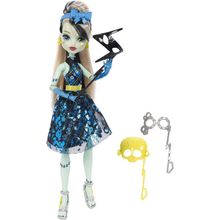 Monster High Буникальные танцы Френки Штейн