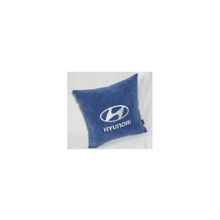  Подушка Hyundai синяя вышивка белая