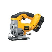 Лобзик аккумуляторный DeWalt DC330KВ