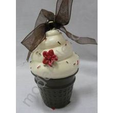 Новогоднее подвесное украшение из полирезины "Мороженое"