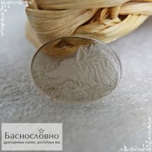 Резной волк на светло-коричневом дымчатом кварце (раухтопаз) работы Баснословно овал без граней 25x18мм