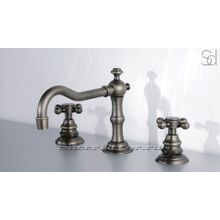 Marte Brass Antique Superficie