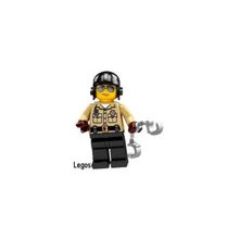 Lego Minifigures 8684-6 Series 2 Traffic Cop (Полицейский) 2010