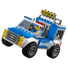 LEGO Juniors 110735 Погоня на полицейском грузовике