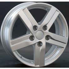 Replica Hyundai (HND54)  5.5x15 5x114.3 D67.1 ET47 серебристый