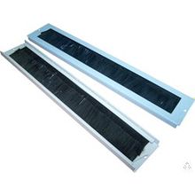 TWT-CBE-BP Щеточный кабельный ввод для напольных шкафов Eco