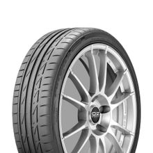 Летние шины Bridgestone Potenza S001 255 40 R19 Y 100 XL
