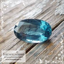 Сине-зелёный хромовый кианит (дистен) из Бразилии огранка овал 10,5x6,5мм 2,62 карата