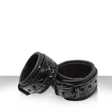 NS Novelties Черные соединенные цепью наручники SINFUL WRIST CUFFS (черный)