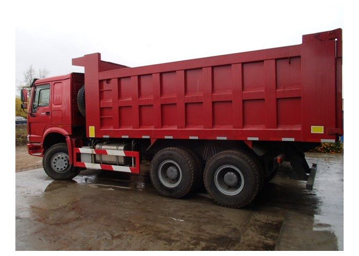 Грузовой самосвал на авито. Самосвалы howo zz3327. Самосвал international 7600. Самосвал howo 6х4. Грузовой самосвал на авито.
