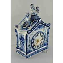 Часы настольные "На крыше". Гжельский фарфор. арт. 2599
