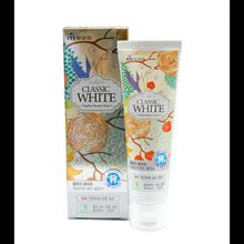 Classic White Saphire Beauty Clinic Отбеливающая зубная паста с ароматом зеленого чая и мяты, 110 г