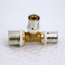 Тройник пресс UNI-FITT 26х20х20 706G8770