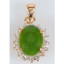 Кулон с нефритом "Овал в цирконах"