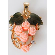 Кулон с кораллом и нефритом "Виноград"