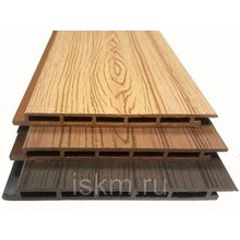 Фасадная панель - сайдинг из ДПК Holzhof