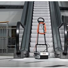 NILFISK CA 330  Escalator