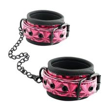 Красно-чёрные кожаные наручники Wrists Cuffs с геометрическим узором (39577)