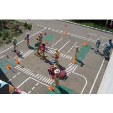 Разметка имитации дорожного движения в детских садах и школах