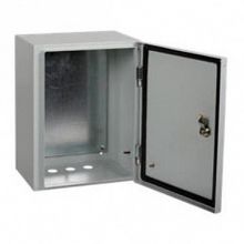 Щит с монтажной платой LIGHT, 500x650x220мм, IP54, сталь |  код. YKM40-03-54-L |  IEK
