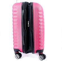 Чемодан пластиковый Fribourg SW32300177