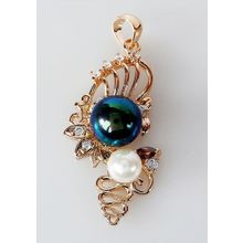 Кулон с жемчужная фантазия"