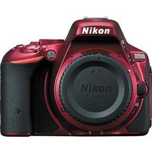 Фотоаппарат Nikon D5500 Body красный