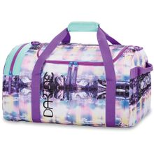 Небольшая спортивная женская сумка с ремнём DAKINE WOMENS EQ BAG 31L PMA PANORAMA фиолетовая с принтом-пейзажем гор